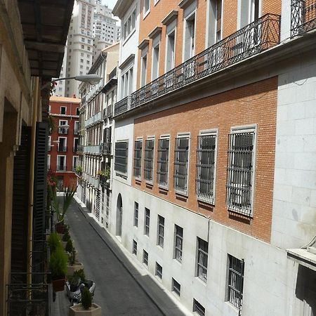 Apartamentos Manzana Madrid Room photo