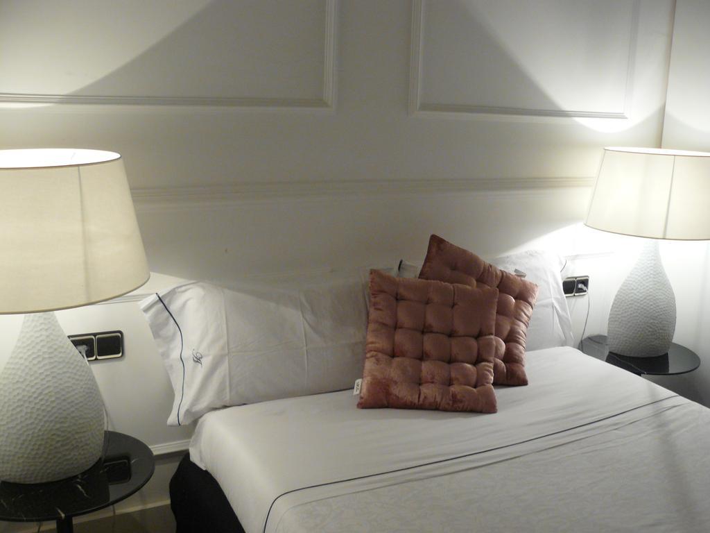 Apartamentos Manzana Madrid Room photo