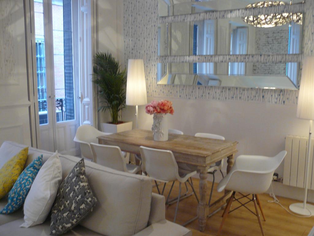 Apartamentos Manzana Madrid Room photo